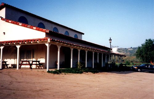Keyways Winery's tasting room and production building, Temecula, 1989